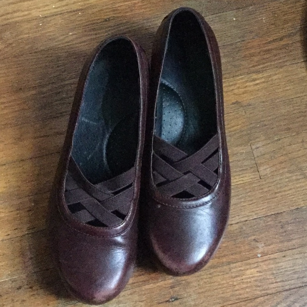 Dansko size 38 shoes clog red straps formal